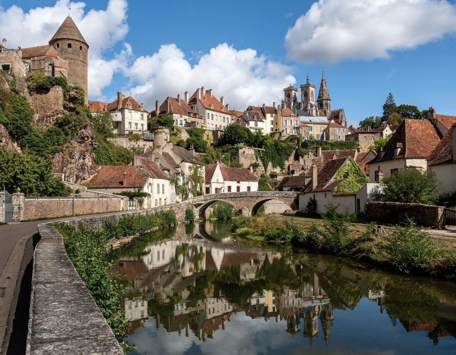 Au 10 Le Long Du Canal Fain-Les-Montbard Kültér fotó